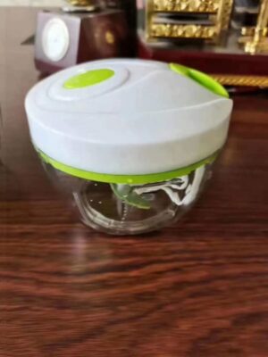 Food & Vegetable Cutter Multi-function Hand-pull 550ml Portable Manual Chopper - Image 2